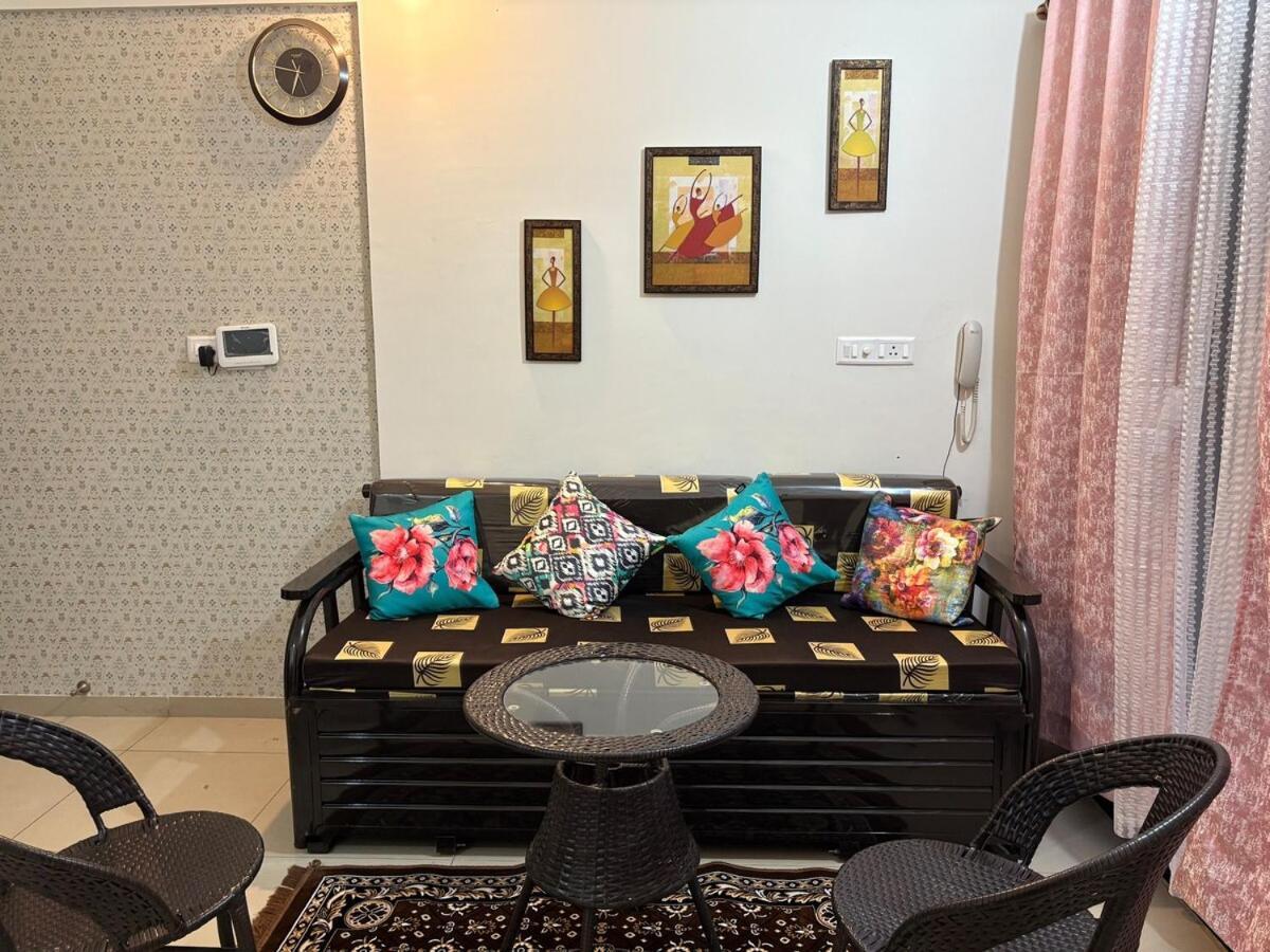 Sonyas Riverside Haven 21 1bhk Near Eon It Park